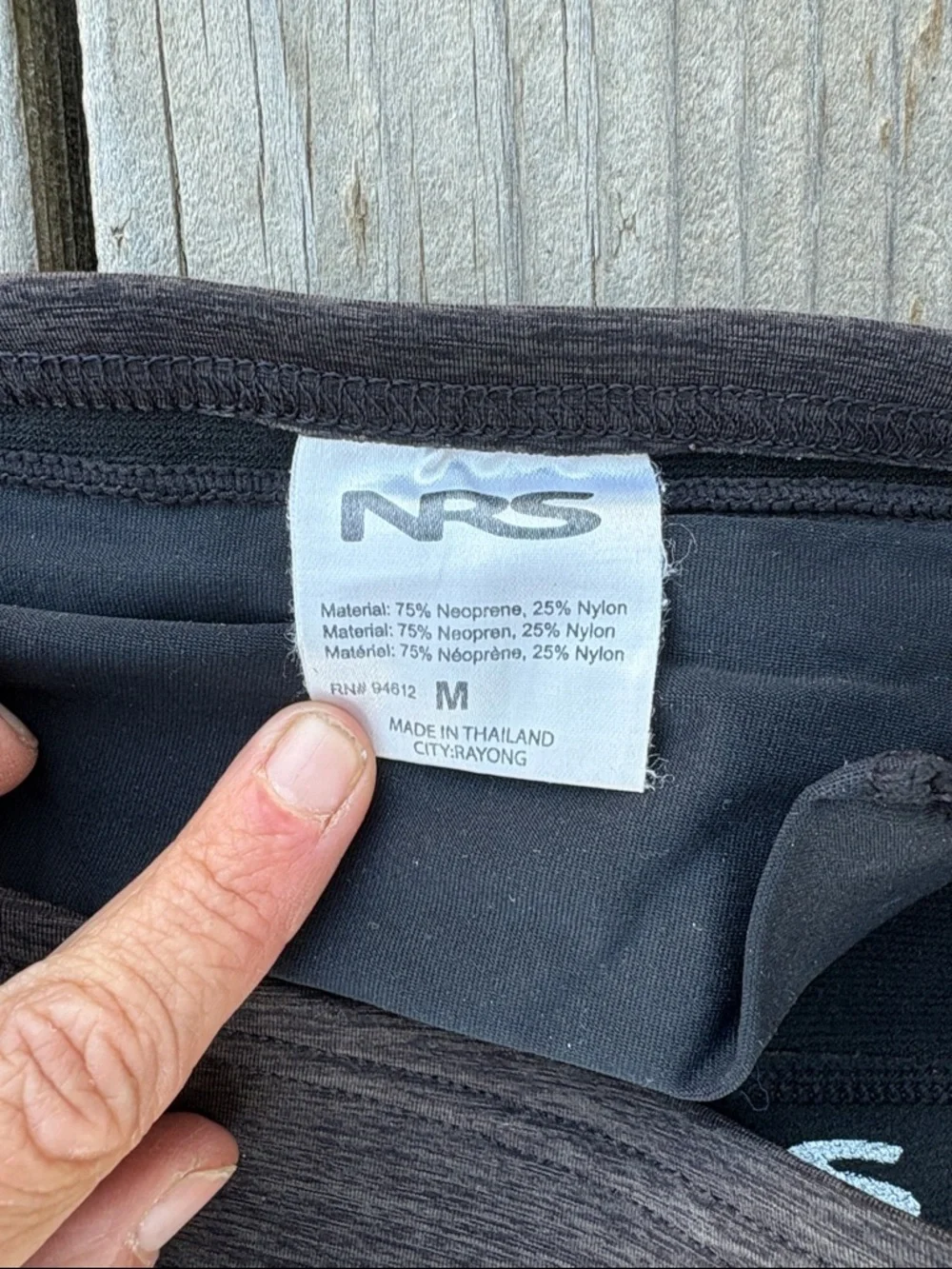 NRS Women’s Hydroskin Capri Pants - Picture 2 of 3